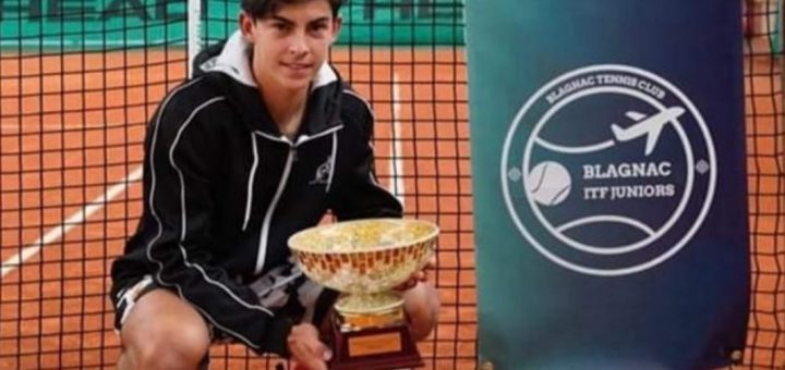 Lorenzo Carboni vince a Blagnac il suo III titolo Junior ITF (foto @lollo_carbons)