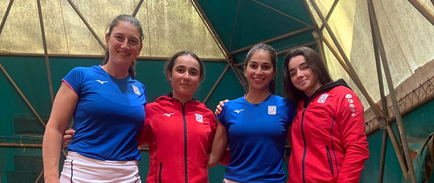 TC Cagliari femminile a Pesaro: Nuria Brancaccio, Beatrice Zucca, Marcella Dessolis, Barbara Dessolis (incontro A2 F TC Pesaro - TC Cagliari del 06.11.2022)