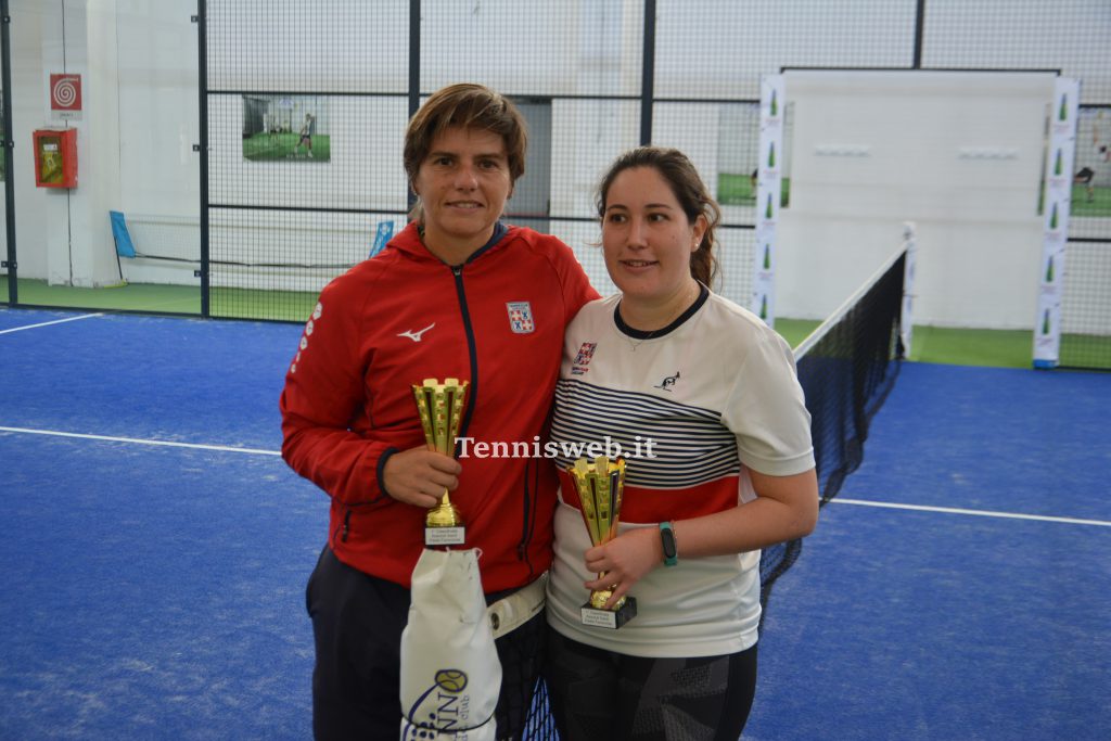 Francesca Piu e Elisa idini Campionesse Sarde Padel 2022