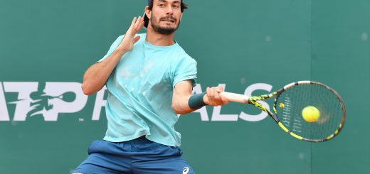 Giulio Zeppieri al Tc Cagliari per il Challenger ATP 175 (credit: Foto Francesco Panunzio) 30.04.2023