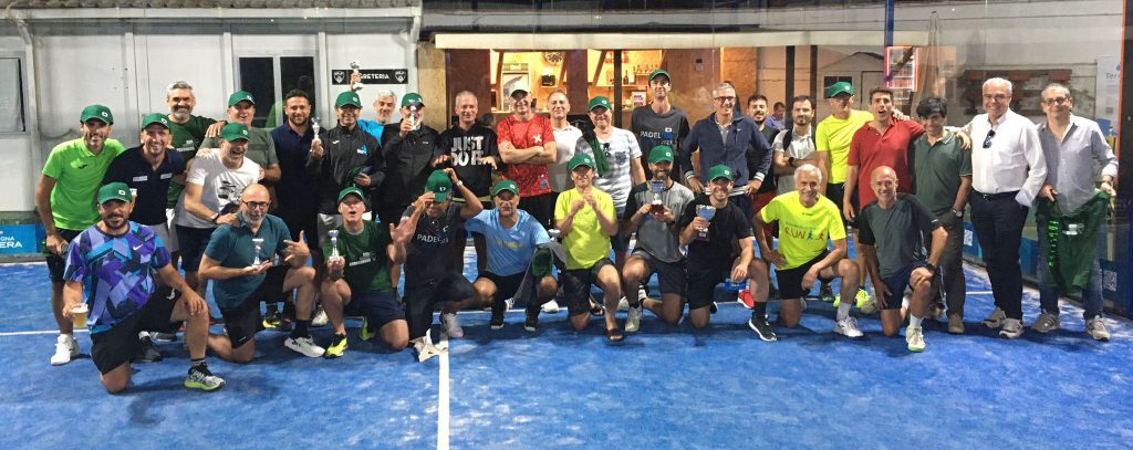 1° torneo Padel-Ing: foto di gruppo finale