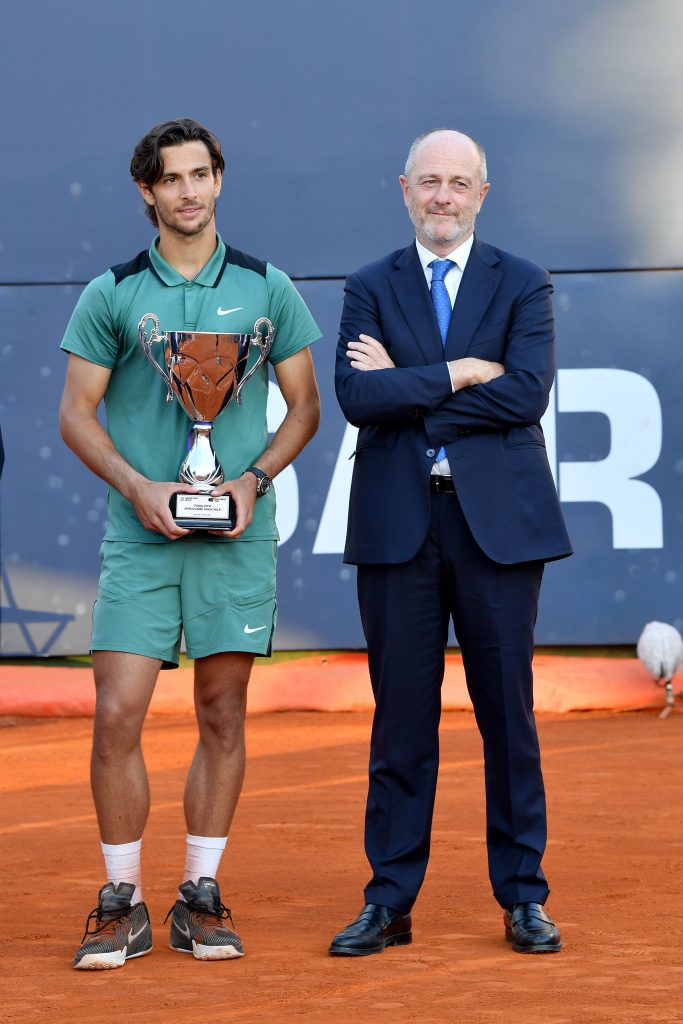 Lorenzo Musetti e Angelo Binaghi - Sardegna Open 2024 Challenger 175 Cagliari 05.05.2024 (credit Foto Francesco Panunzio)