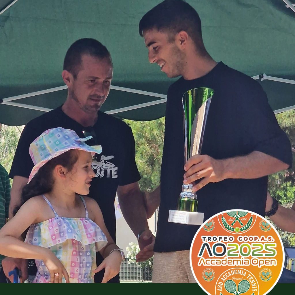 Premiazione accademia open 2025_ finalista Mattia Secci