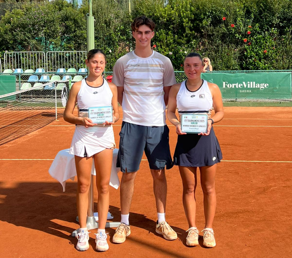 ITF 6/6 Forte Village 2025: premiazione per la finalista Giorgia Pedone e per la vincitrice Lisa Pigato