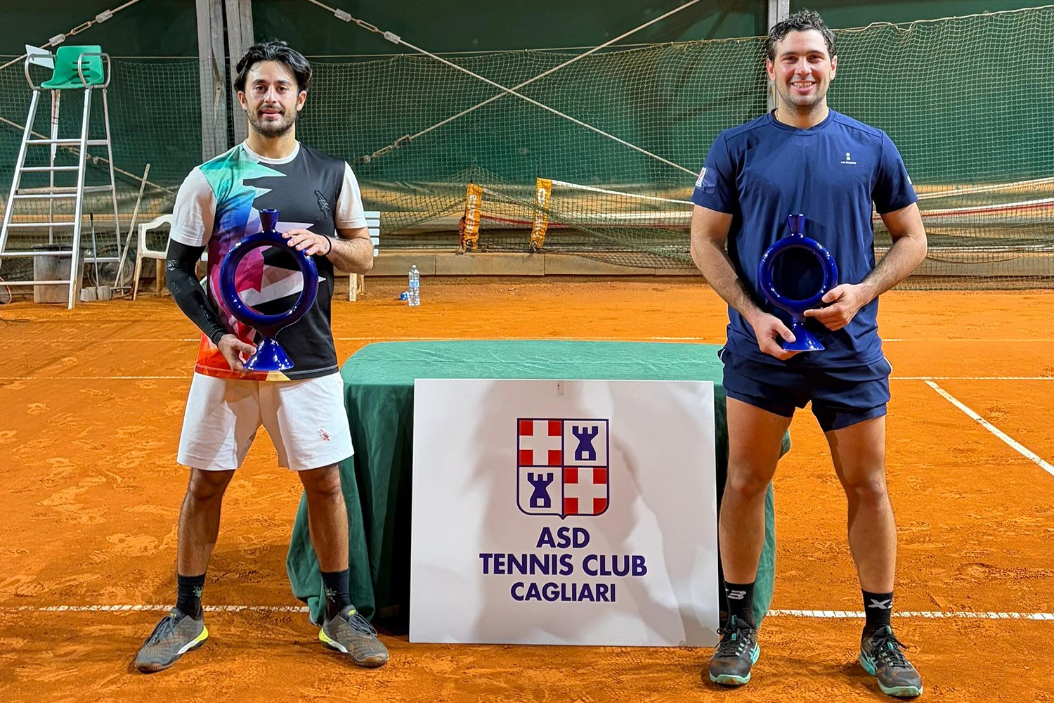 Alessandro Ingarao (sinistra) e Gabriele Maria Noce, vincitore e finalista dell'Open BNL 2026 del Tennis Club Cagliari
