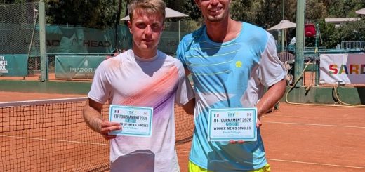 Premiazione per il finalista Niccolò Ciavarella e il vincitore Eric Vanshelboim
